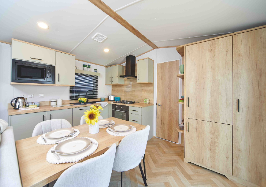 Carnaby Silverdale